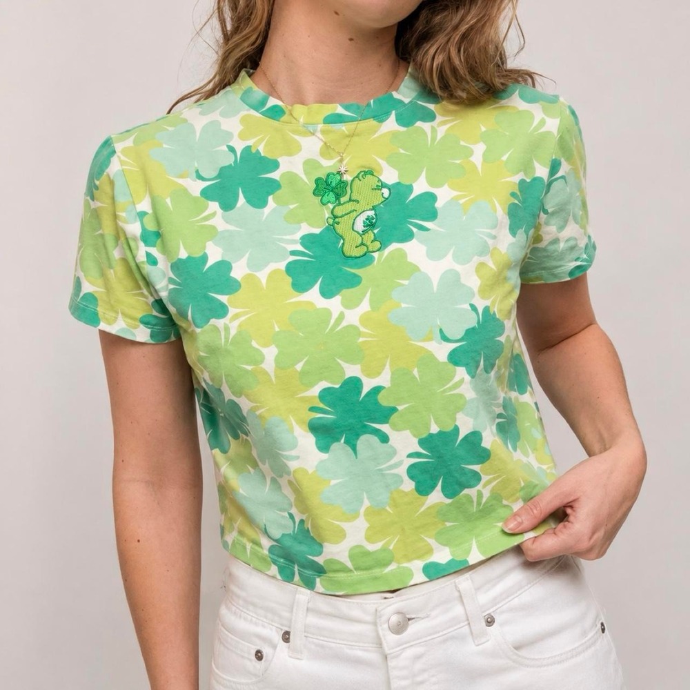 Green Care Bears Shamrock cropped Tee with green clover pattern